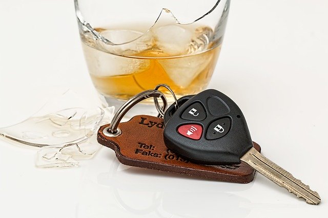 drink-driving-808790_640